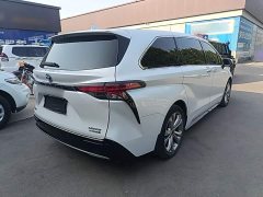 Toyota Sienna 2021 2.5L Hybrid Premium Edition - ფოტო 7