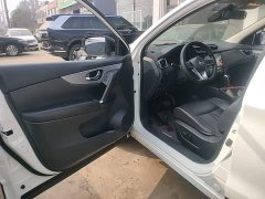 Nissan Qashqai 2.0L CVT XV Premium Luxury - ფოტო 16