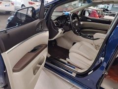 Buick GL8 Land Business Class Smart Edition - ფოტო 16
