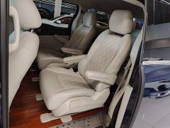 Buick GL8 Land Business Class Smart Edition - ფოტო 17