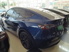 Tesla Model Y Rear-Wheel Drive - ფოტო 5