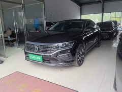 Volkswagen Passat Outstanding Edition 330TSI Elite - ფოტო 1