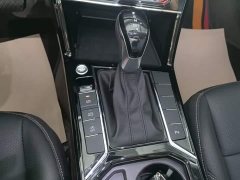 Volkswagen Passat Outstanding Edition 330TSI Elite - ფოტო 14