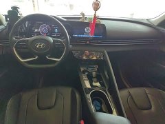 Hyundai Elantra 2022 1.5L CVT Luxury - ფოტო 10