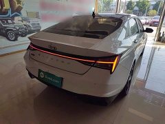 Hyundai Elantra 2022 1.5L CVT Luxury - ფოტო 7