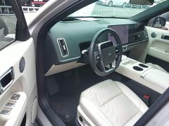 Li Auto L6 Max - ფოტო 16