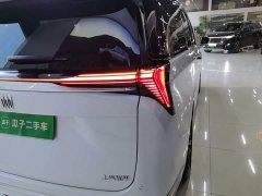 Buick GL8 Luxe Smart Comfort Edition - ფოტო 8