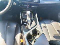 SAIC MG i5 2021 Facelift 1.5L CVT Diamond Edition - ფოტო 14