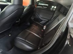 Tesla Model Y Long Range All-Wheel Drive - ფოტო 17