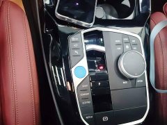 BMW iX3 Premier - ფოტო 14
