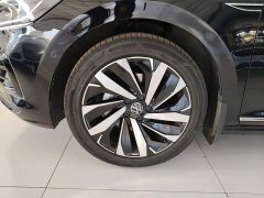 Volkswagen Passat Outstanding Edition 380TSI Dragon Prestige - ფოტო 17