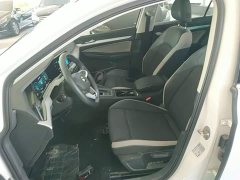 Volkswagen Golf 2021 280TSI DSG Pro - ფოტო 15