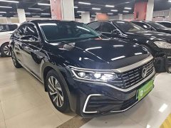 Volkswagen Passat Plug-in Hybrid 430PHEV Luxury Edition - ფოტო 4
