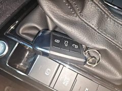 Volkswagen Passat Plug-in Hybrid 430PHEV Luxury Edition - ფოტო 9