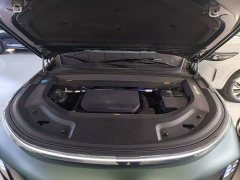 Li Auto L9 Pro - ფოტო 20
