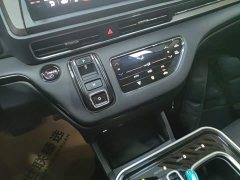 Honda Odyssey 2024 2.0L e:HEV Sharp Comfort Edition - ფოტო 14