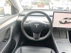 Tesla Model Y Rear-Wheel Drive - ფოტო 11