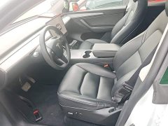 Tesla Model Y Rear-Wheel Drive - ფოტო 15