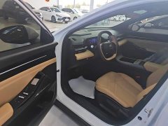Geely Galaxy L6 2023 60km PLUS - ფოტო 16