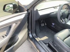 Tesla Model Y Long Range All-Wheel Drive - ფოტო 16