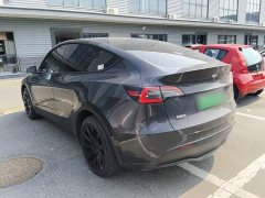 Tesla Model Y Long Range All-Wheel Drive - ფოტო 5