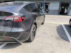 Tesla Model Y Long Range All-Wheel Drive - ფოტო 8