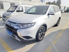 Mitsubishi Outlander 2020 2.0L FWD Comfort 5-Seater - ფოტო 2