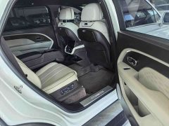 Bentley Bentayga 4.0T V8 Long Wheelbase Elegance Edition - ფოტო 7