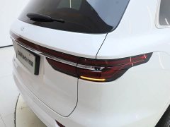 Li Auto ONE Extended Range 6-Seater - ფოტო 13