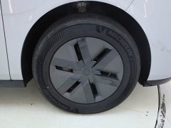 Li Auto Li Xiang MEGA Ultra - ფოტო 18