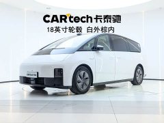 Li Auto MEGA Ultra Smart Refresh Edition - ფოტო 1