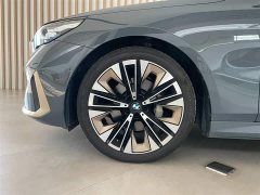 BMW 5 Series 530Li Luxury Edition Premium Package - ფოტო 12