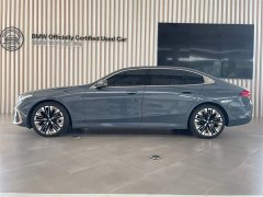 BMW 5 Series 530Li Luxury Edition Premium Package - ფოტო 3