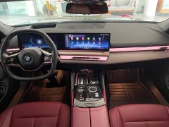 BMW 5 Series 530Li Luxury Edition Premium Package - ფოტო 6