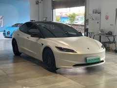 Tesla Model 3 Rear-Wheel Drive - ფოტო 3
