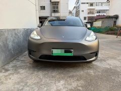 Tesla Model Y Rear-Wheel Drive - ფოტო 2