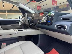 Li Auto MEGA 2025 Home Family Edition - ფოტო 14