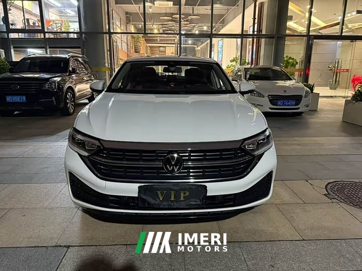 Volkswagen Sagitar 2023 300TSI DSG Excellence Edition - ავტომობილი ჩინეთიდან