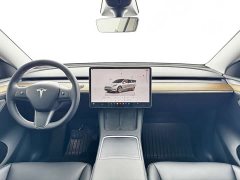 Tesla Model Y Rear-Wheel Drive - ფოტო 13
