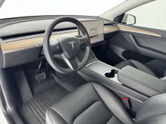 Tesla Model Y Rear-Wheel Drive - ფოტო 5