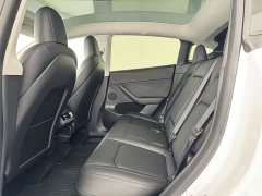 Tesla Model Y Rear-Wheel Drive - ფოტო 9