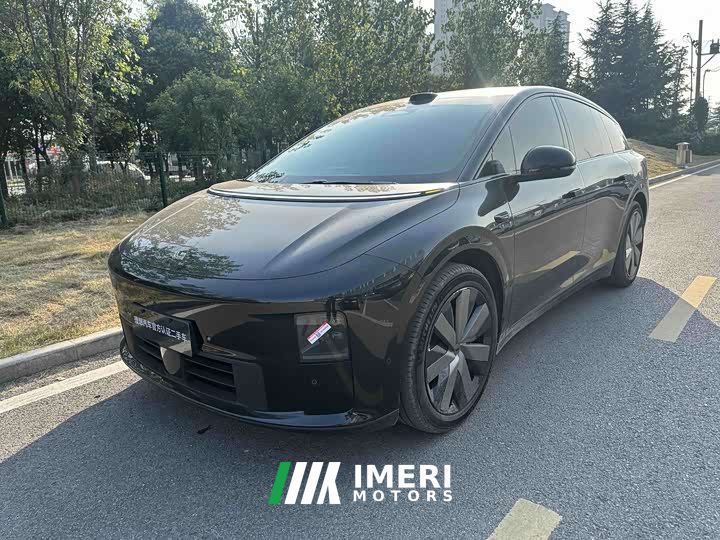Li Auto i6 Four-Wheel Drive Standard Edition