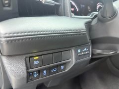 Toyota Avalon Hybrid 2.5L Luxury - ფოტო 12