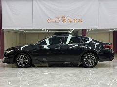 Toyota Avalon Hybrid 2.5L Luxury - ფოტო 8