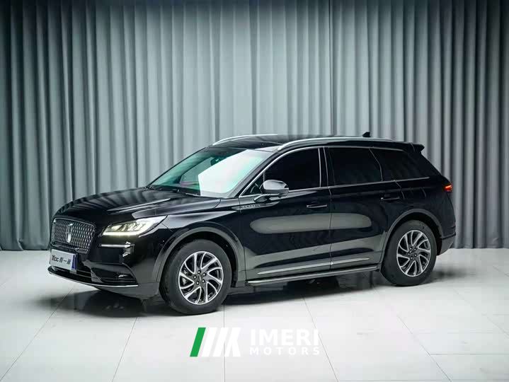 Lincoln Explorer 2.0T Two-Wheel Drive Premium