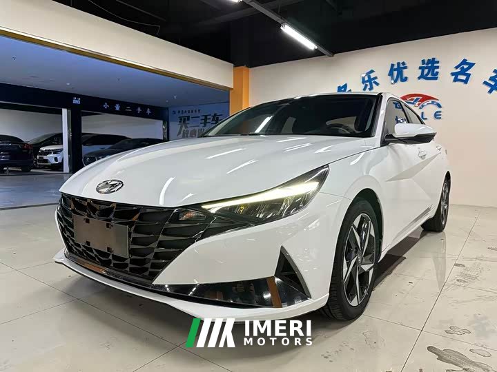 Hyundai Elantra 1.5L CVT Luxury