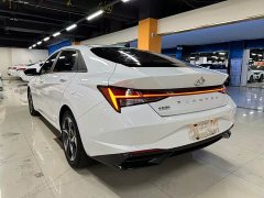 Hyundai Elantra 1.5L CVT Luxury - ფოტო 8