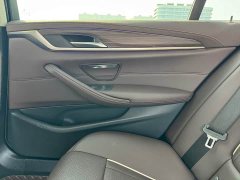 BMW 5 Series 530Li Premier Luxury Package - ფოტო 18