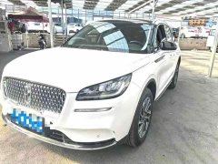 Lincoln Explorer 2.0T Two-Wheel Drive Premium - ფოტო 1
