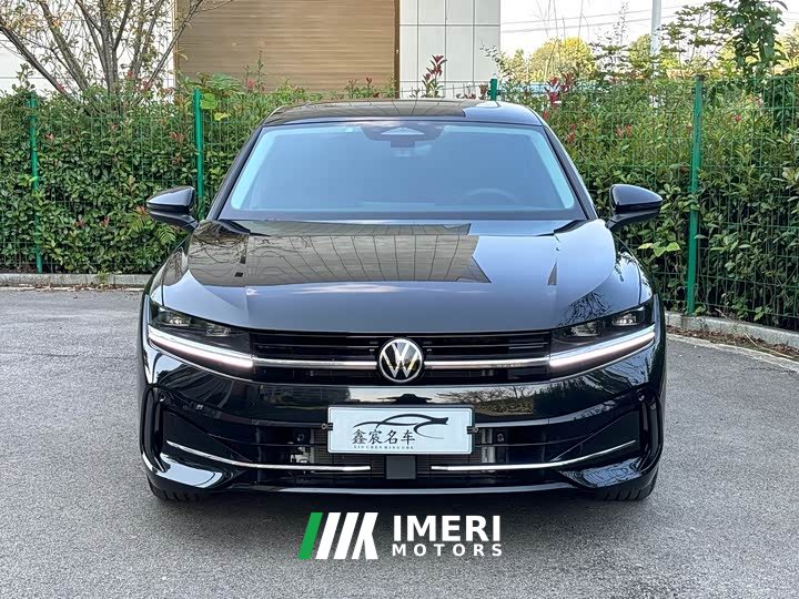 Volkswagen Magotan 300TSI Respect Edition Eye-catching Package - ავტომობილი ჩინეთიდან
